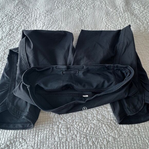 Lululemon Women's  Capri Activewear Leggings/Pants Size 6 Black Compression - Picture 6 of 11